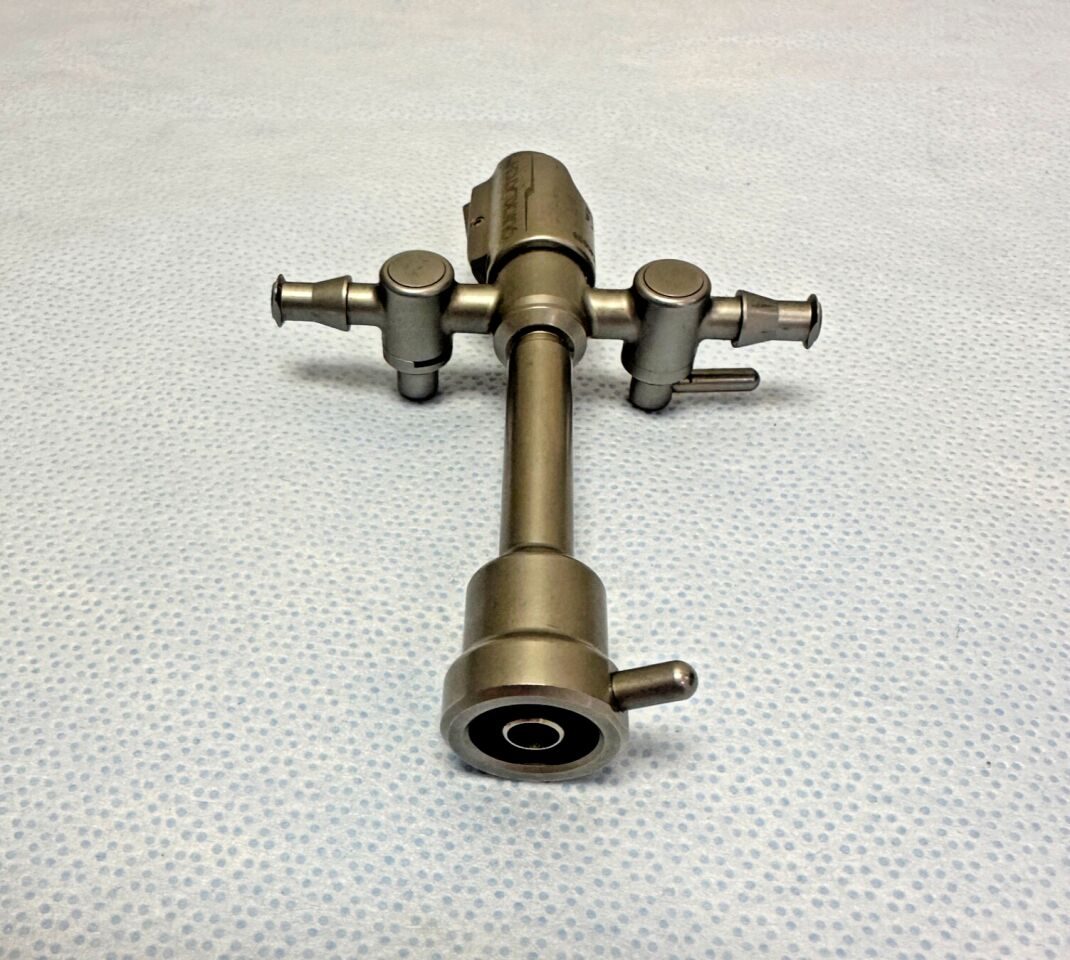 CONMED LINVATEC QL6112 QuickLatch Double Stopcock Bridge Arthroscopy — photo 3
