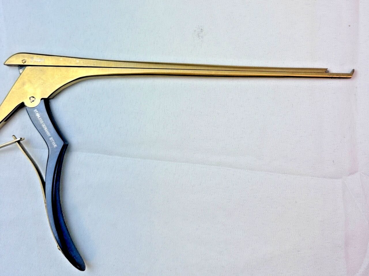 V. MUELLER NL4258-83T 3MM Thin Footplate 40deg Upcut Bite Micro Kerrison Rongeur — photo 7