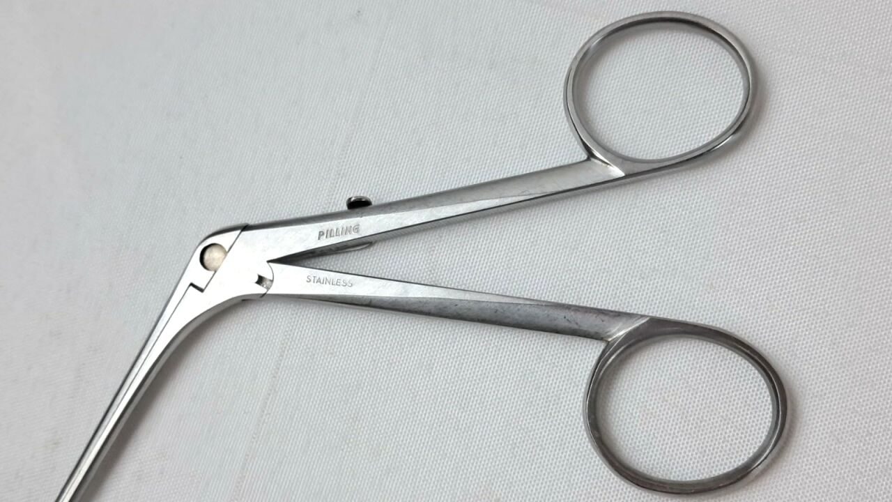 PILLING 50-5138 Sam Roberts Laryngeal Cup Biopsy Forceps ENT — photo 2