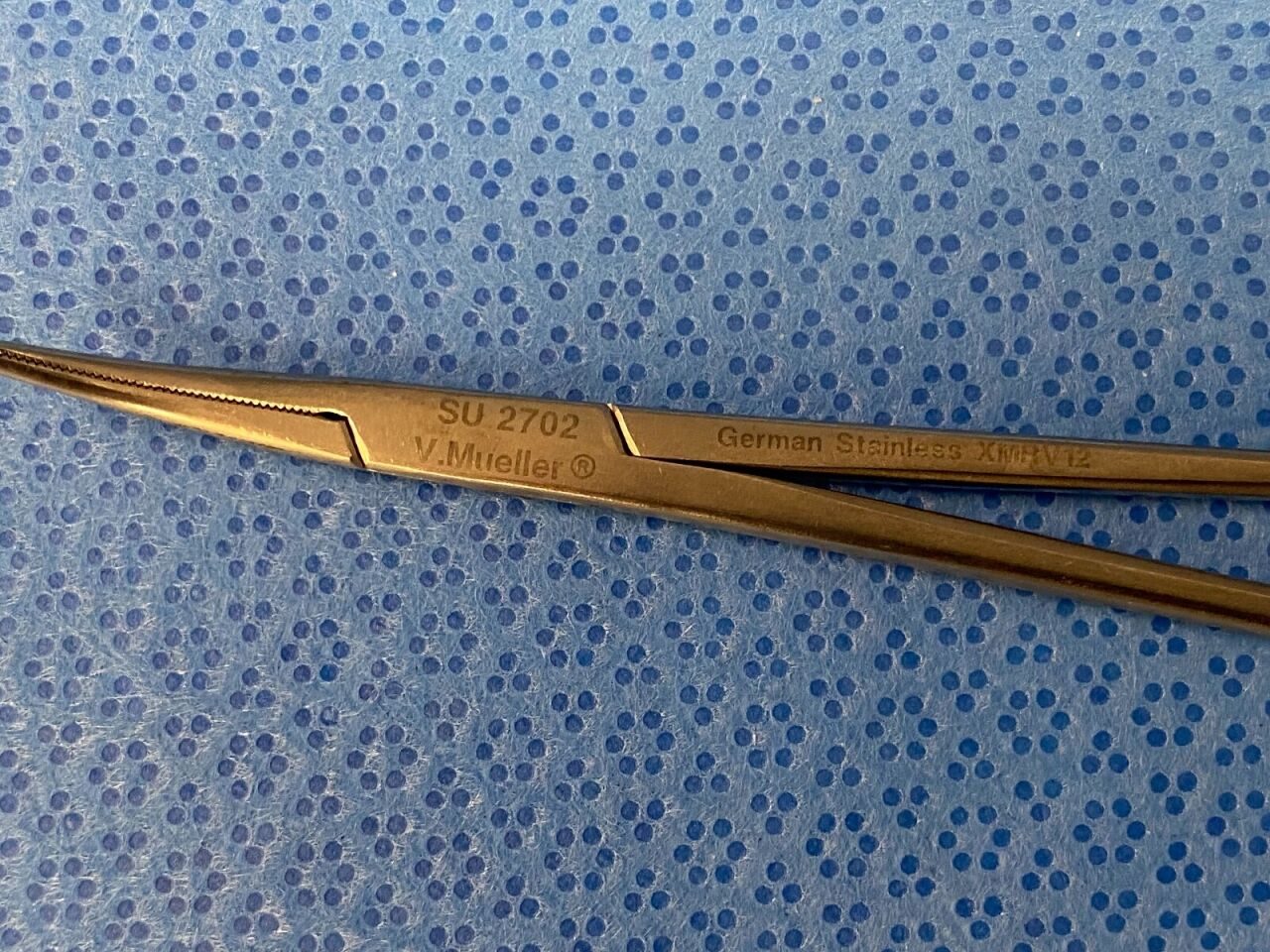V. MUELLER SU2702 Halsted Mosquito Forceps Curved Jaw 5" — photo 2