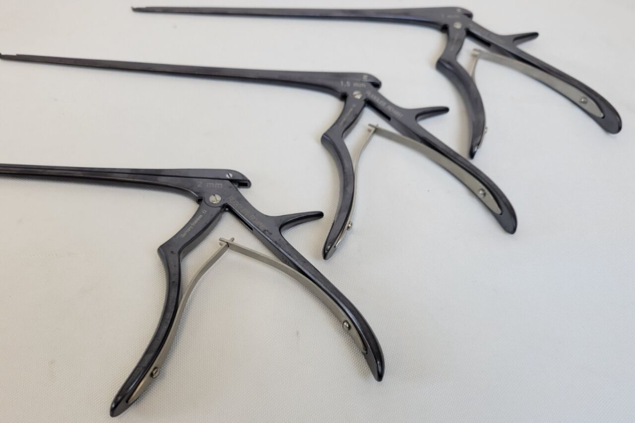 RUGGLES Various Kerrison Rongeurs, 8", 40 Upward Bite Angle, With Case — photo 11