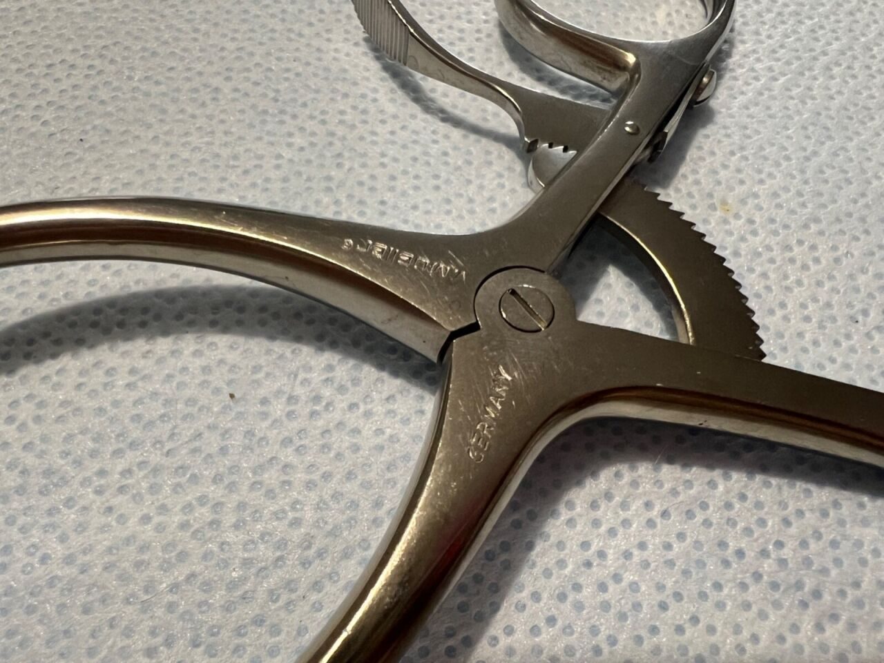 V. MUELLER N950 Adson Cerebellar Straight Retractor 4X4 Sharp Prongs 7-1/2" L — photo 3