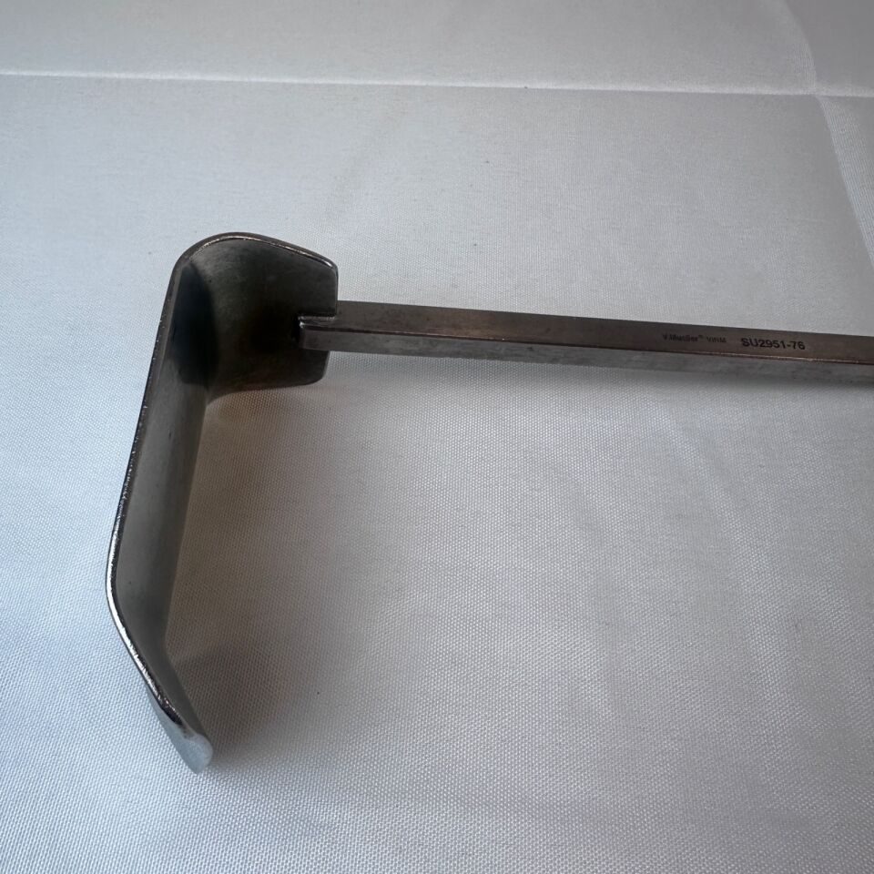 V. MUELLER SU2951-76 Kelly Retractor Blade Book Walter 2" X 3" — photo 3