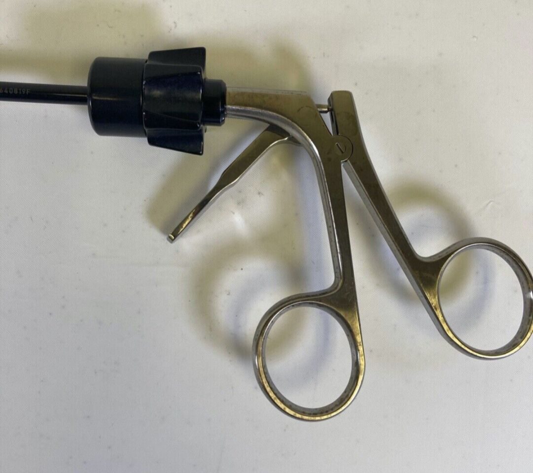 JARIT 625-113LL RotoLok Atrau-Allis Grasping Forcep Locking Lever 5mm x 332mm — photo 2