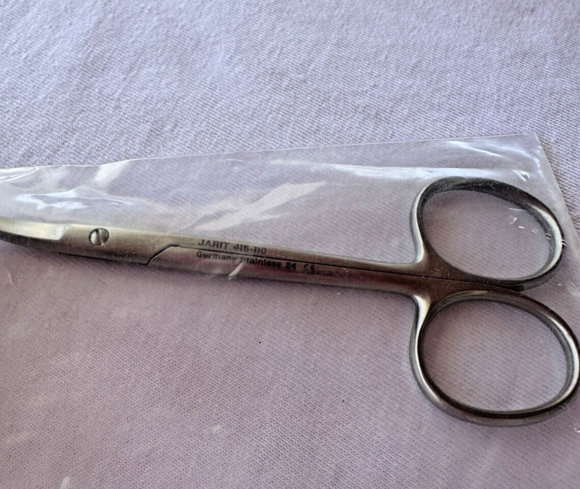 INTEGRA 415-110 Fomon Upper Lateral Full Curved Scissors — photo 2