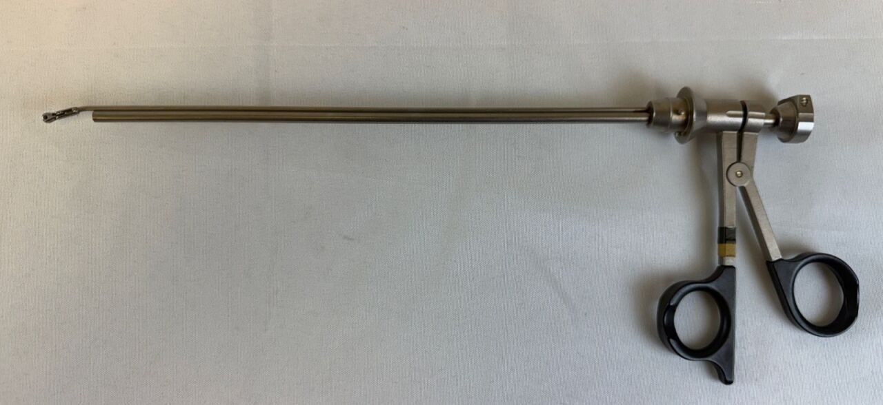 OLYMPUS A2963 12deg Rigid Optical Fenestrated Cup Biopsy Forceps WL 24.5cm
