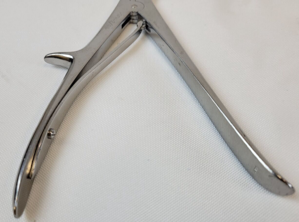 CODMAN  Stille-Luer Rongeur Curved Jaws 9" Double Action — photo 10