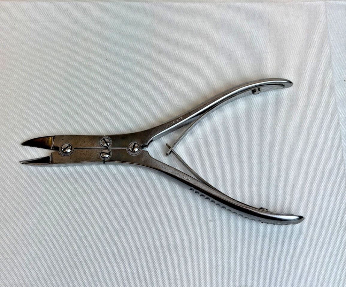 V. MUELLER OS4723-001 Bone Cutting Forceps Kleinert-Kutz Straight Double-Action