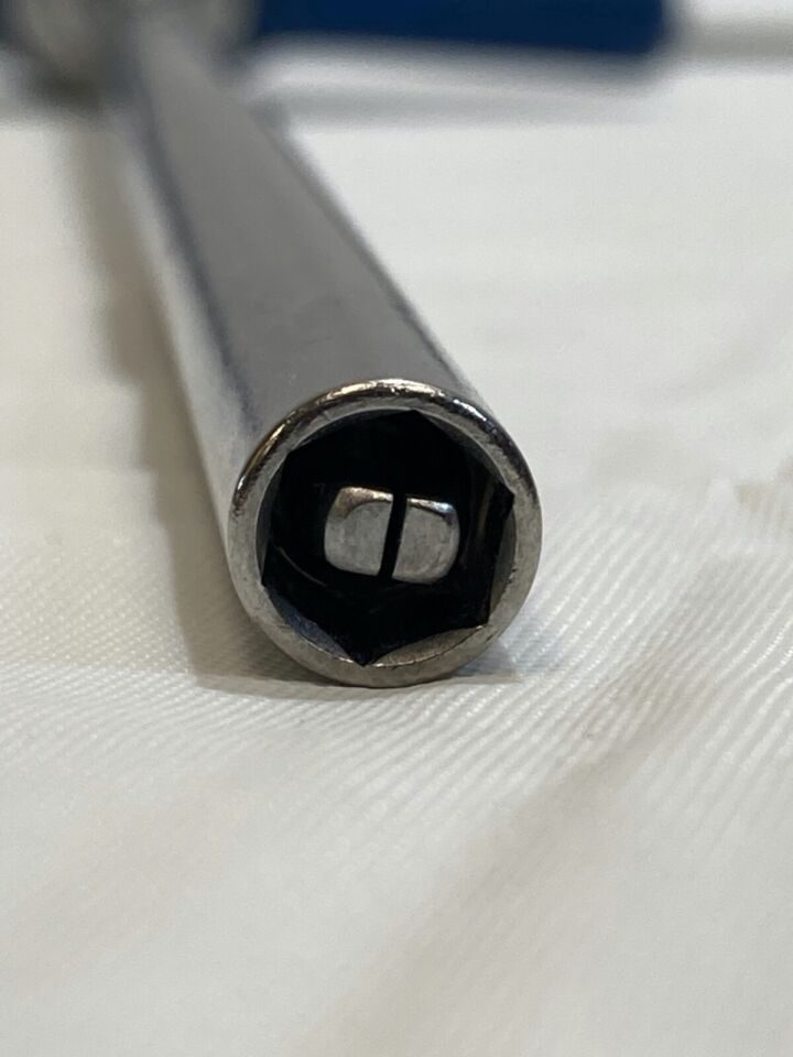 MEDTRONIC X0315039 T-Handle Driver 12" — photo 9