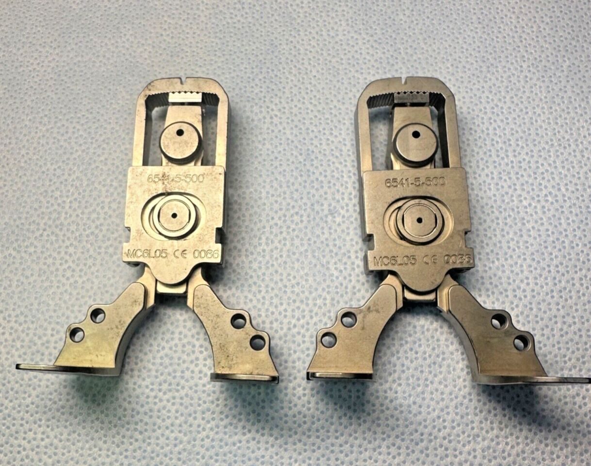 STRYKER 6541-5-500 Triathlon Knee System MIS AP Sizer Adjustment Housing set of 2 — photo 4
