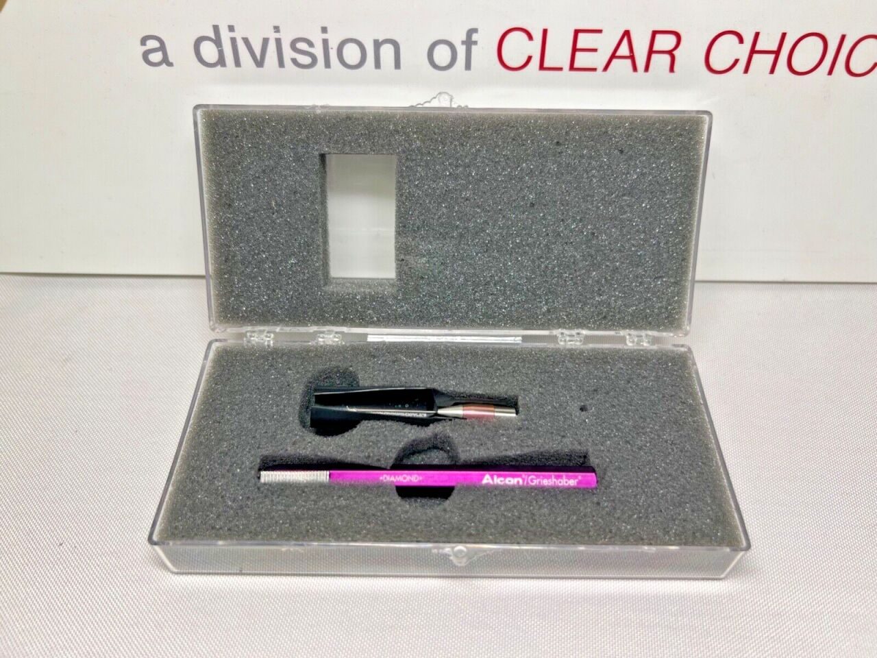 SYNERGETICS D4653 Diamond Black Witherspoon Vertical Scissors w/ Alcon Handle — photo 8