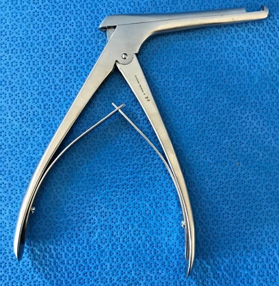 JARIT 380-303 Mastoid Kerrison Rongeur 6mm x 90deg Up w/ Ejector L 4" ENT — photo 3