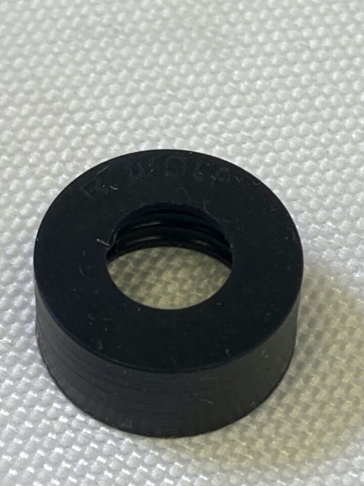 R. WOLF 89.07BK 9-9.5mm Black Sealing Caps Silicone Seals — photo 2