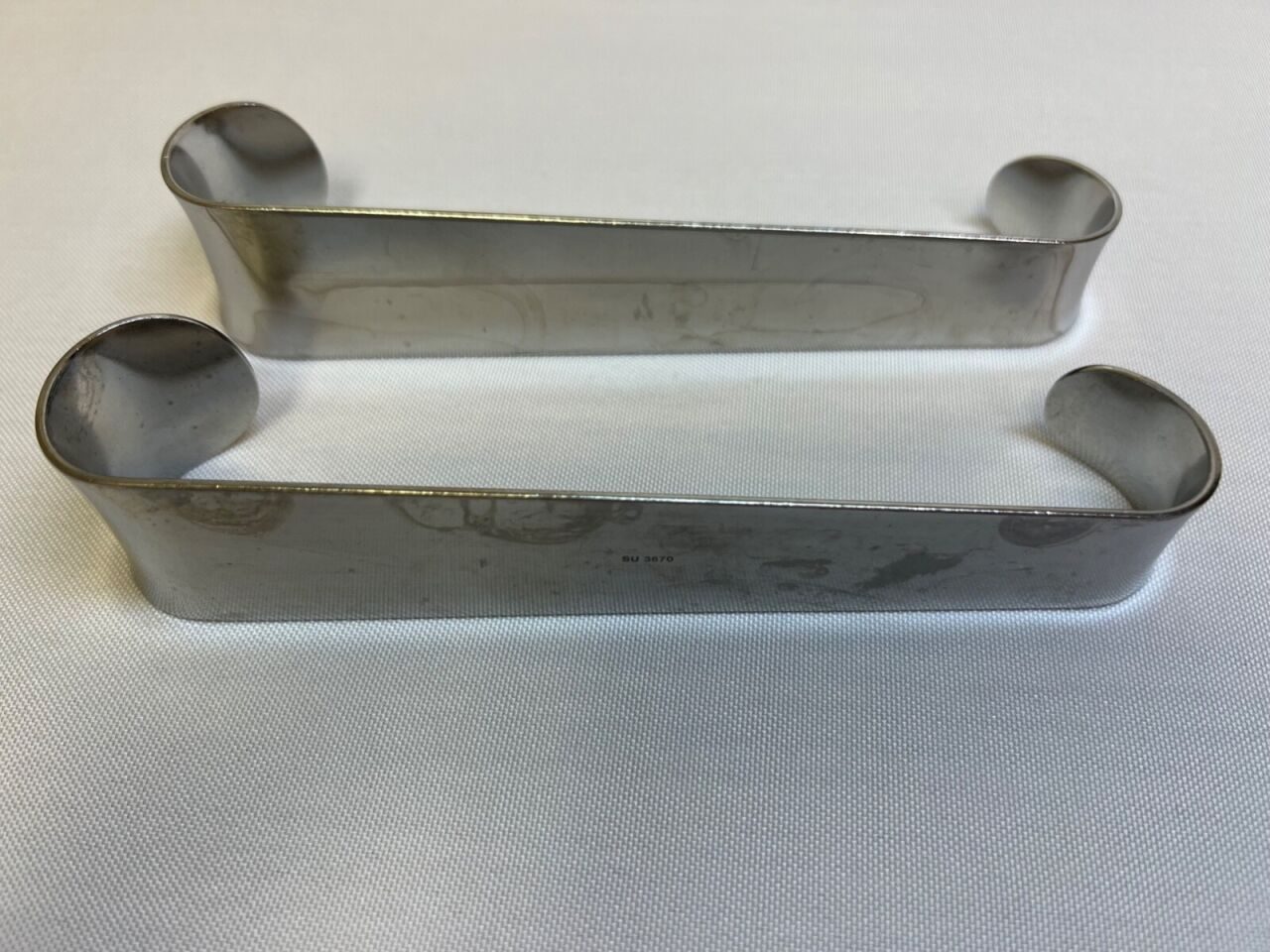 V. MUELLER SU3670 7-1/2" Set of 2 Roux Double-Ended Retractor