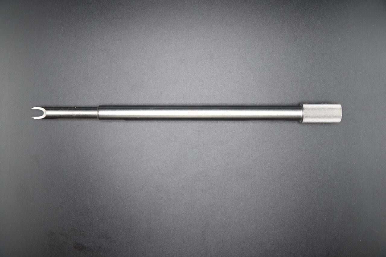 SYNTHES 388.366 SWISS Screwdriver with Knurled Handle For Click 'X Locking Cap
