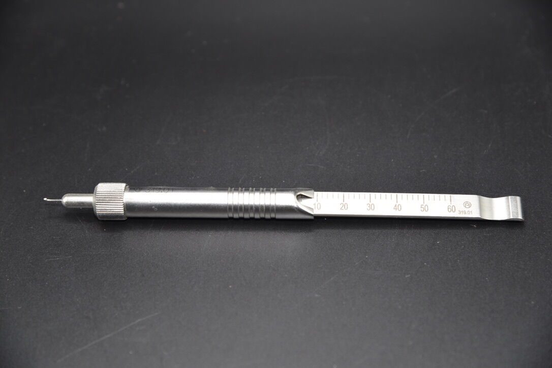 SYNTHES 319.01 Surgical Depth Gauge