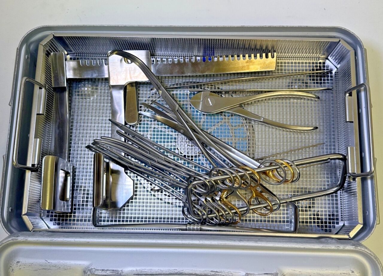 VARIOUS  14 Piece Codman Jarit CVT Open Chest Instrument Set w/ Sterlization Case — photo 3