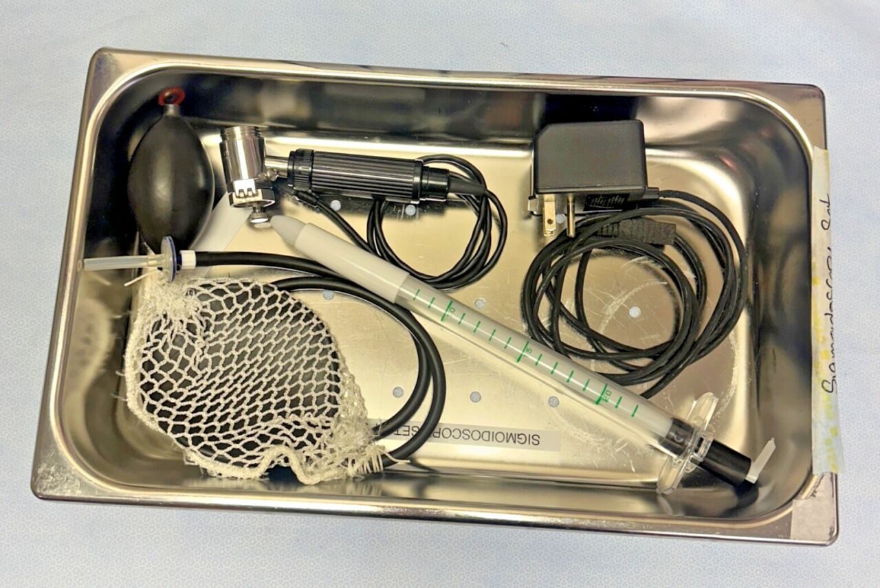 WELCH ALLYN Various Sigmoidoscopy Set Fiber Optic Sigmoidoscope