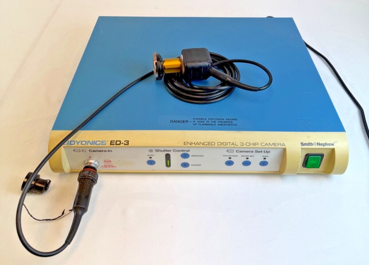 SMITH & NEPHEW Dyonics 7206063 ED-3 w/ ED3+ & 30mm Coupler O/R Camera