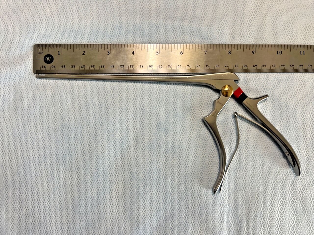 CODMAN 53-1525 Kerrison Rongeur 2mm X 90deg UpBite X 8" Neurology Spinal — photo 5