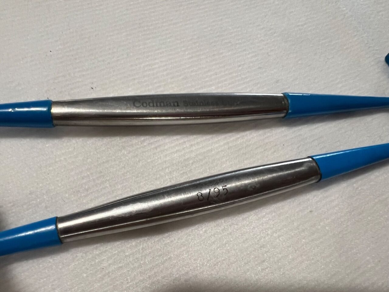 CODMAN  Lot of 2 Stainless Double-Ended Blue Retractors 3 Prong 6-1/2" Length — photo 2