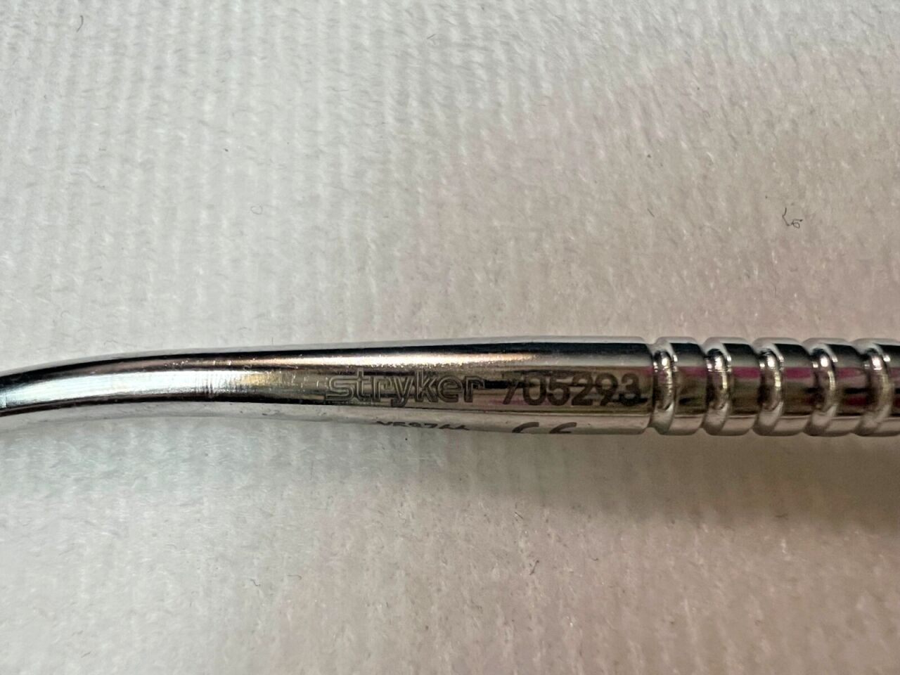 STRYKER 705293 Straight Edge 6mm x 7-1/2" Periosteal Elevator — photo 3