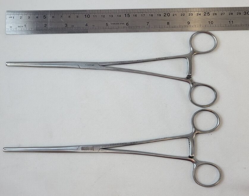 CODMAN 19-4065 Dennis Intestinal Clamp Longitudinal Serrations — photo 10