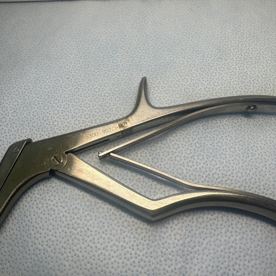 ACROMED 6300-907 Surgical Pituitary Rongeur 7mm  16-1/2in — photo 4
