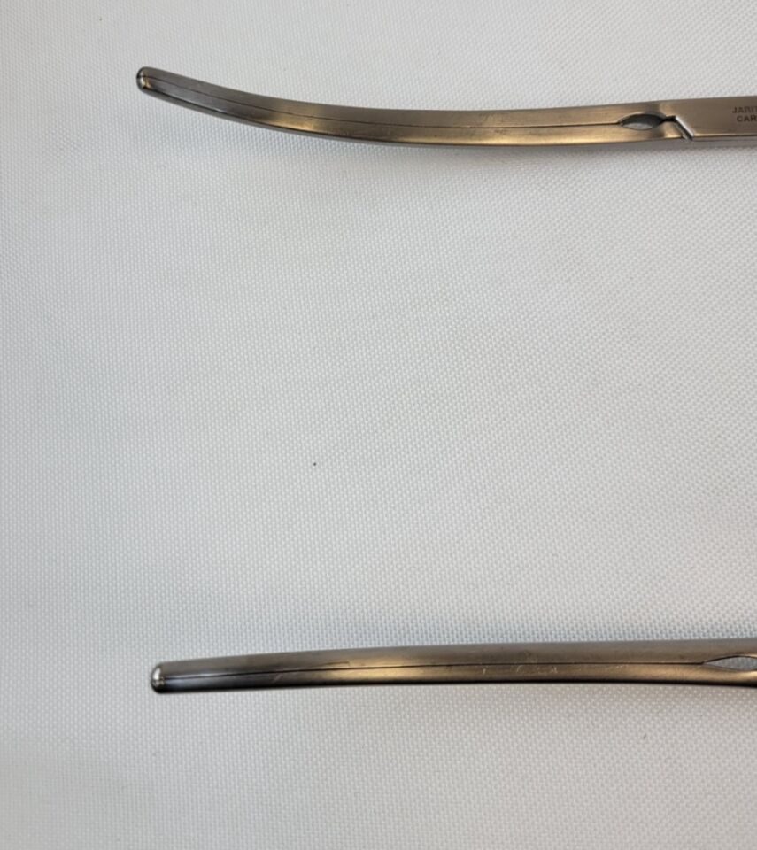 JARIT 320-282 DeBakey Cardio-Grip Aortic Aneurysm Clamp 1x2 Teeth - Set of 2 — photo 2