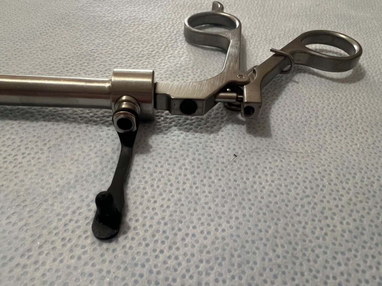 ENDOPLUS 10mm x 35cm Laparoscopic Claw Forcep w/ 2x3 Teeth — photo 2