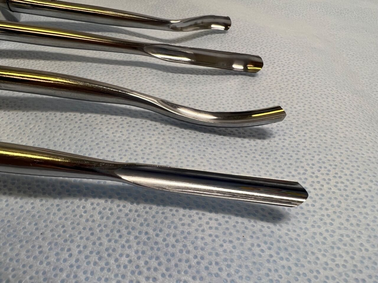 Set of 4 Straight & Curved Orthopedic Stainless Steel Gouges — photo 2