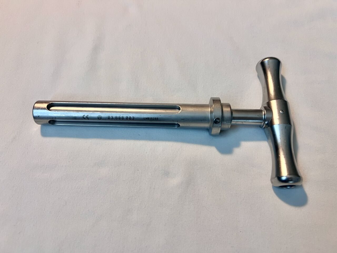 SYNTHES 03.808.003 Orthopedic Quick Release T-Handle — photo 1