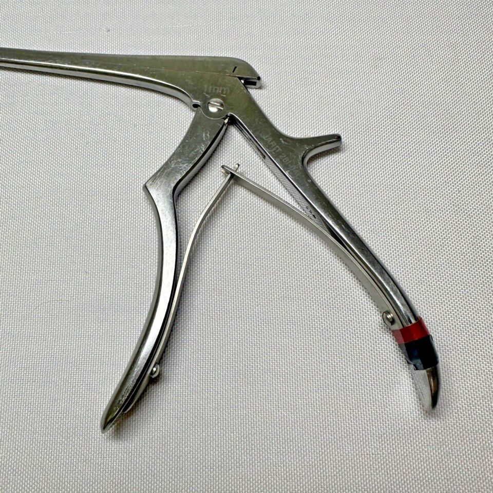 JARIT 281-041 Micro Kerrison Rongeur 8" 40deg Forward Angle 1mm Bite — photo 2
