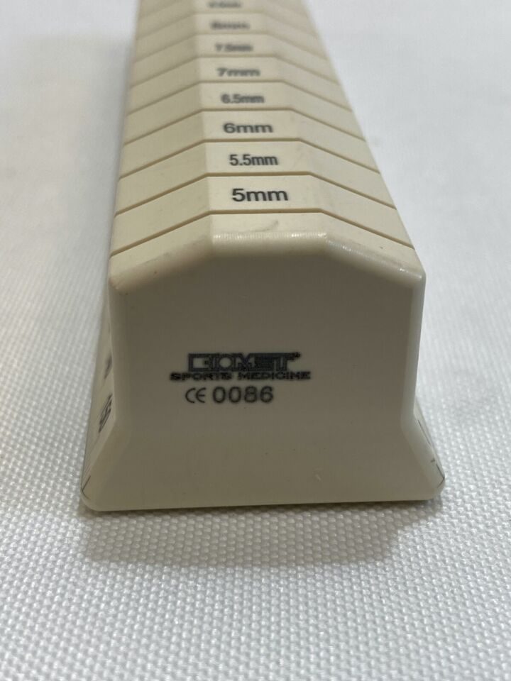 BIOMET 043080  Grat Prep Sizing Block — photo 4