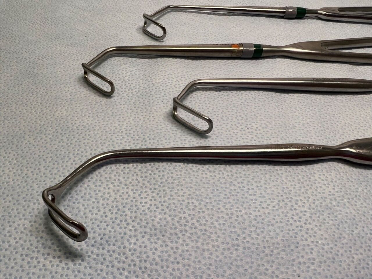 PILLING 16-4870 Lot of 4 Decompression Cushing Retractors — photo 3