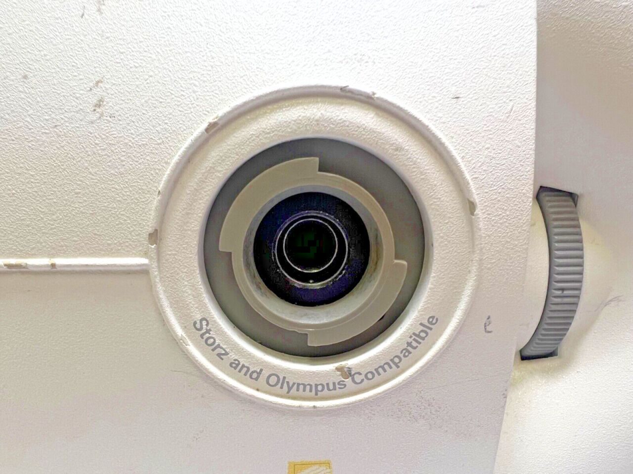 WELCH ALLYN CL-100 Light Source — photo 7