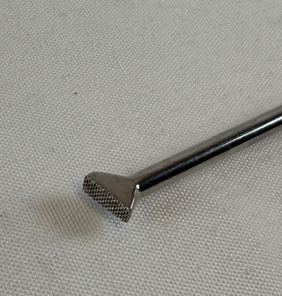 CODMAN 46-3022 Karlin Micro Lateral Gutter Impactor 3/8" Angled Tip Neuro Spine — photo 6