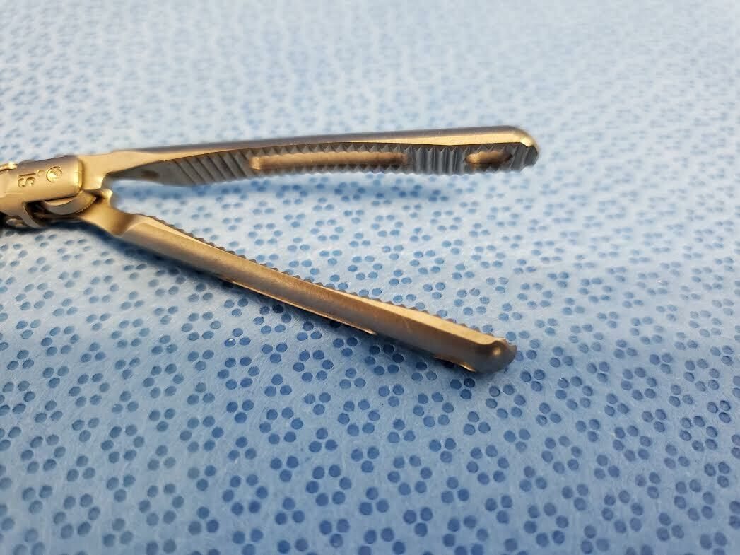 INTUITIVE SURGICAL 420278 8mm Grasping Retractor — photo 5