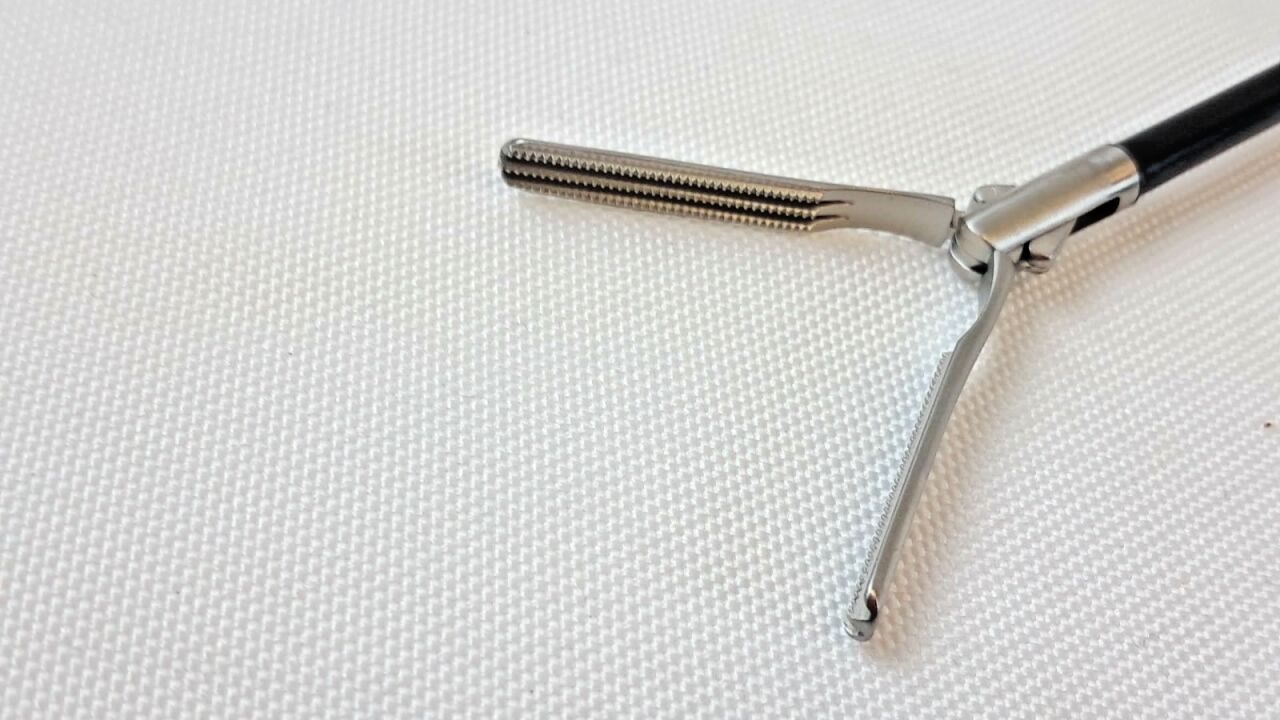 R. WOLF 8393.3267 5mm x 35cm Rotating Monopolar Laparoscopic Dabakey Grasper — photo 7