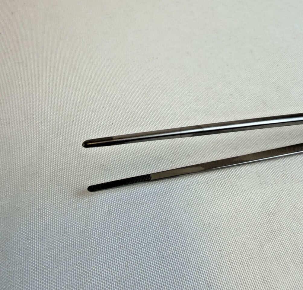 AESCULAP BD883R Gruenwald Dressing Forceps Straight Bayonet — photo 3