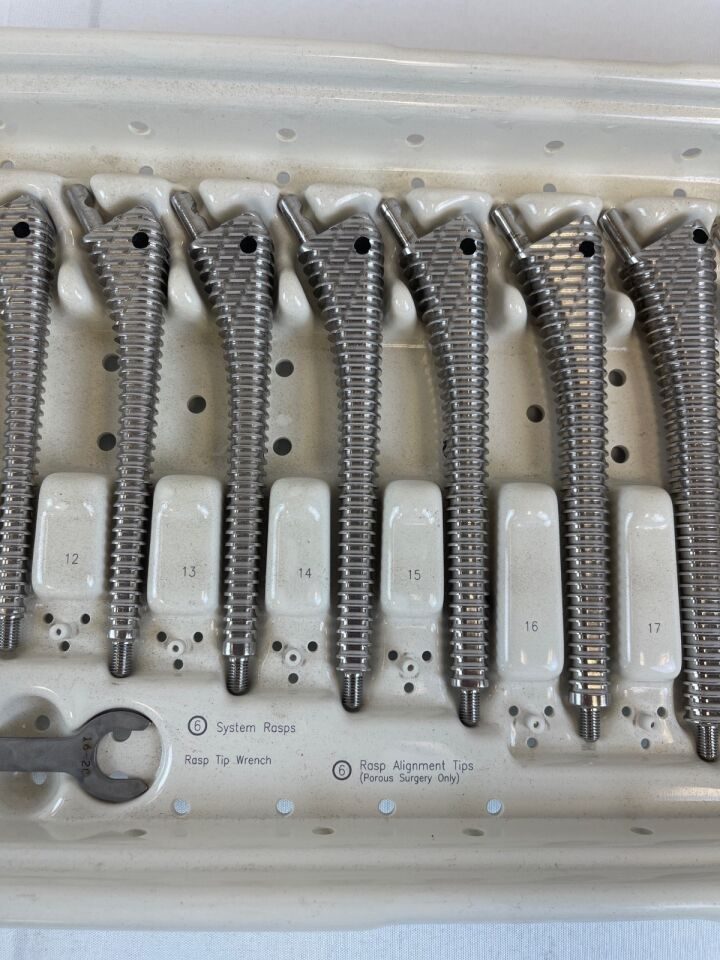 ZIMMER 7897-91-10 Versys System Rasp Tray w/ Extra — photo 4