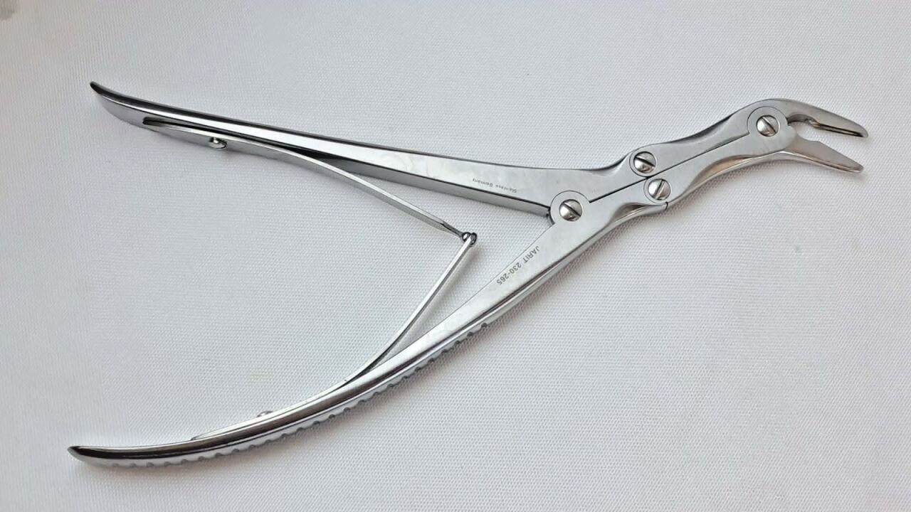 INTEGRA 230-265 Leksell Rongeur, 3mm Bite, Full Curve, 9 1/8" — photo 3