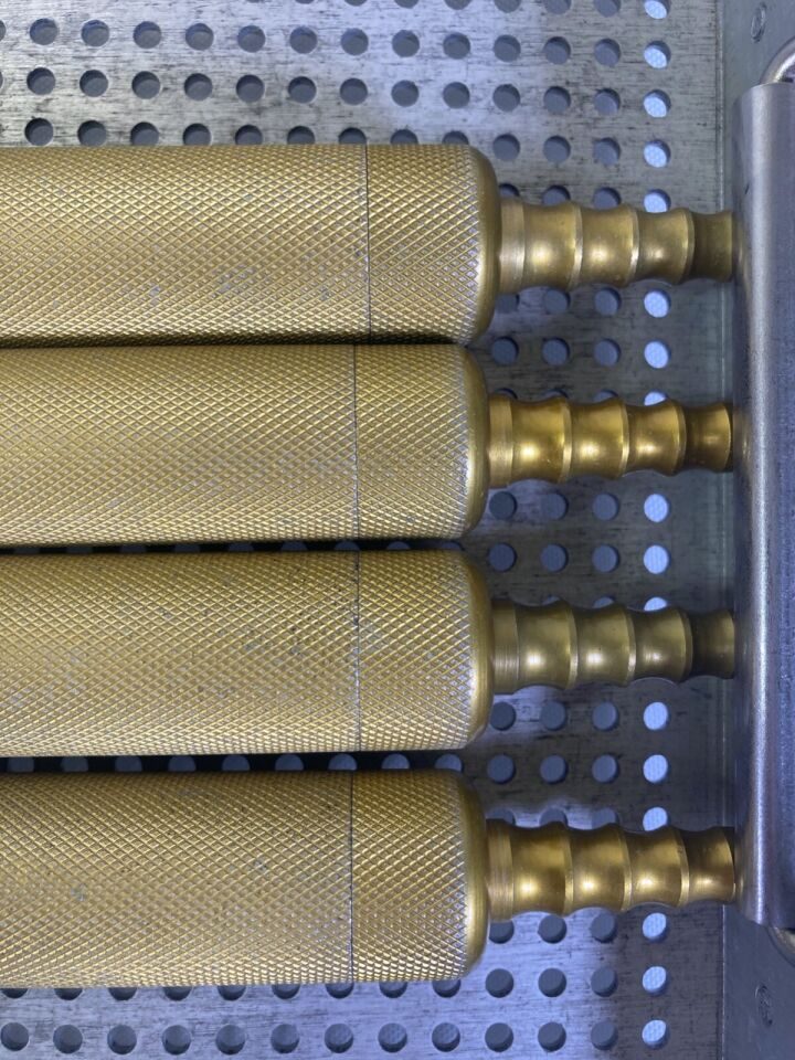 4 Piece w Toomey Connection & Thumb Holes 3 Hole Spatula Cannula — photo 3