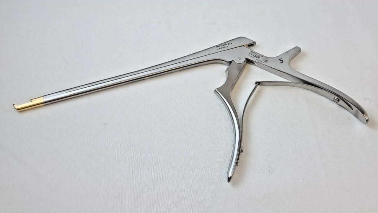 AESCULAP FF665R Kerrison Rongeur 5mm Bone Punch 130° Upward 7 7/8" Spine