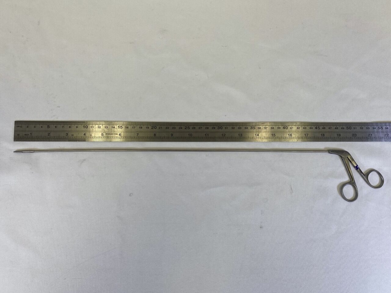 W. LORENZ 34-4390 5mm x 46cm Fenestrated Double Action Grasper ENT Laryngeal — photo 10