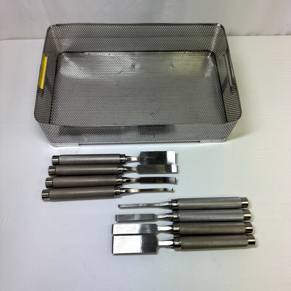 CODMAN OptiLength 11" Set of 8 Straight & Curved Osteotomes w/ Case — photo 7