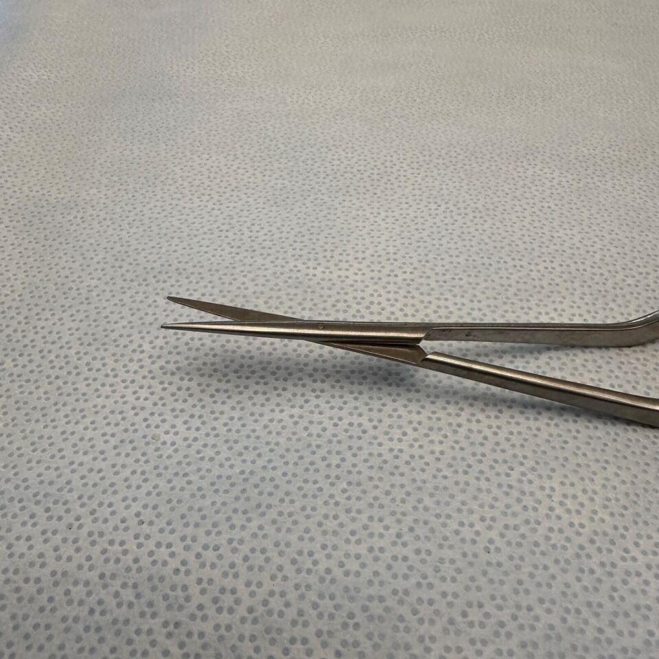 V. MUELLER NL 4003 Yasargil Micro Scissors Bayonet Straight 8" — photo 4