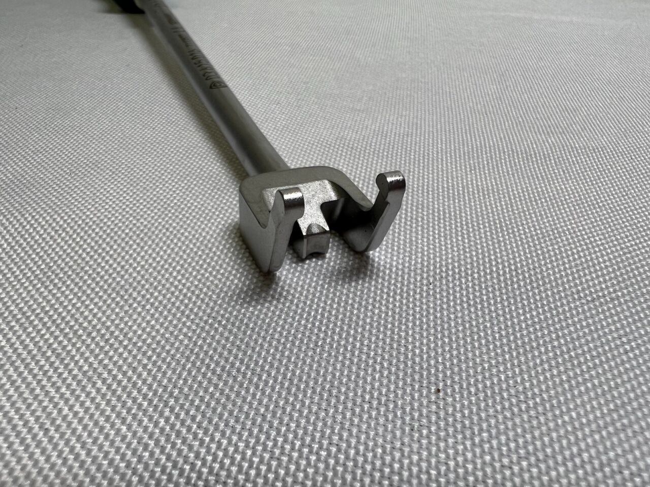 SYNTHES 4.0mm 03.615.016  Rocker Fork — photo 1