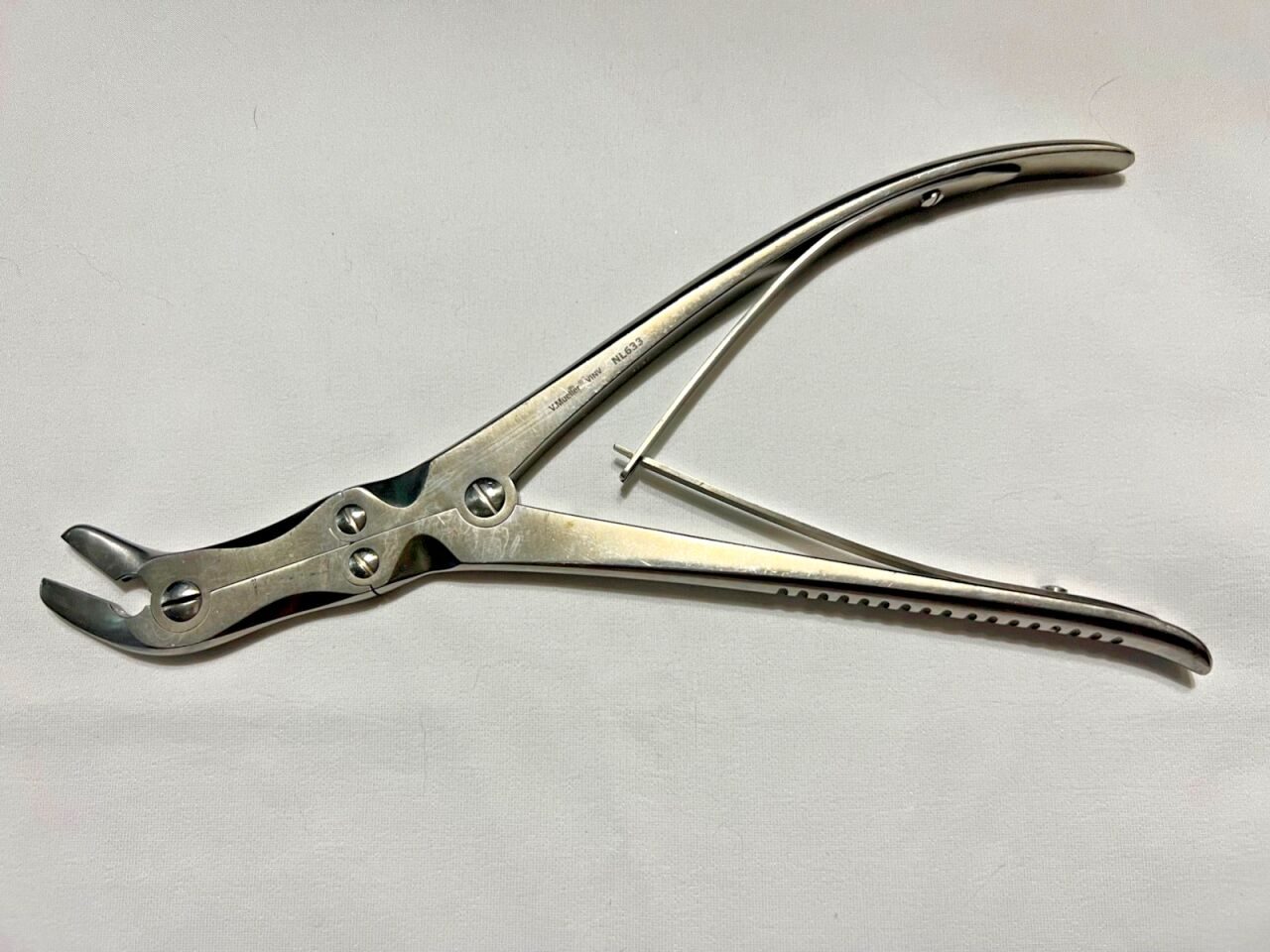 V. MUELLER NL633 Leksell Rongeur Forceps 3mm x 13mm Double Action Slight Curve — photo 1