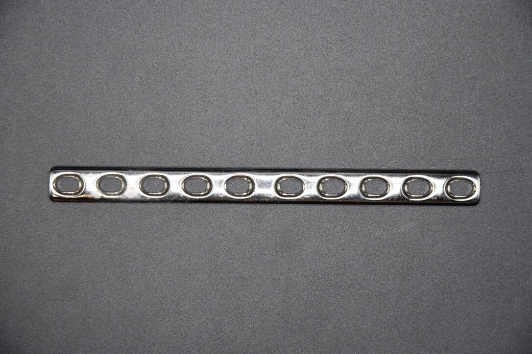 ZIMMER 2429-10 SURGICAL 10 HOLE PLATE